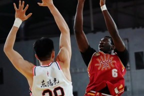 关于赛后CBA季后赛焦点战，圣安东尼奥马刺单刀错失，球迷炸锅，高层口径保持一致的信息