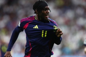 世预赛集结日再迎强敌；布莱顿内部沟通；主帅态度：信心回归；球探报告显示潜力的简单介绍