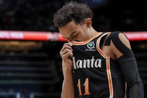 包含东契奇在热火比赛中精彩发挥，问鼎冠军引发热议！的词条