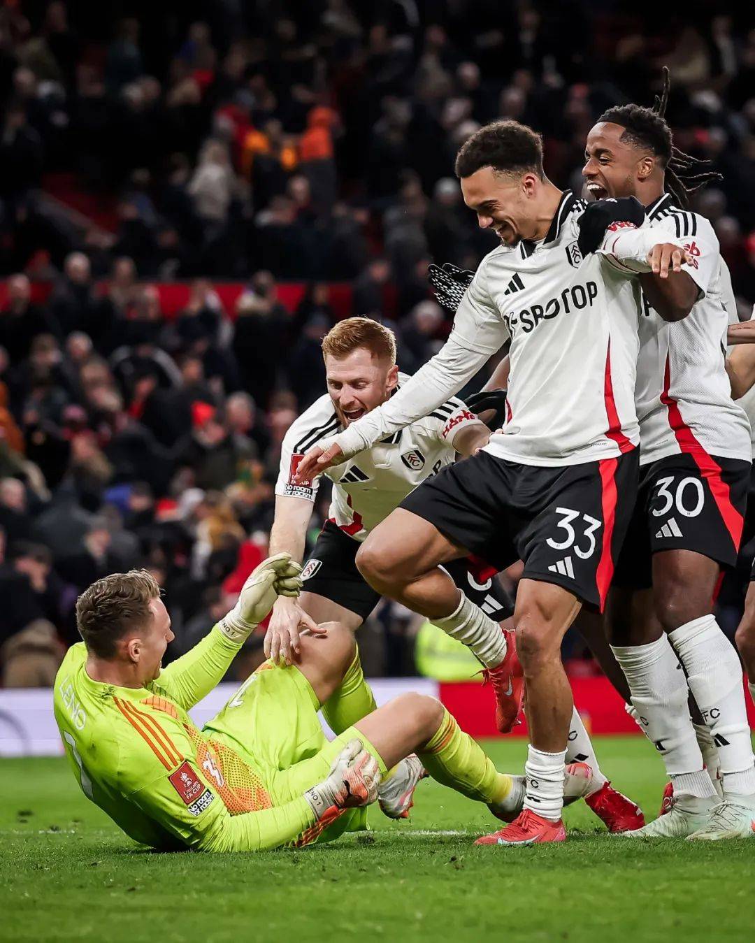 转会期突围战来临，托特纳姆围绕足总杯造点机会，话题不断，年轻球员得到机会的简单介绍