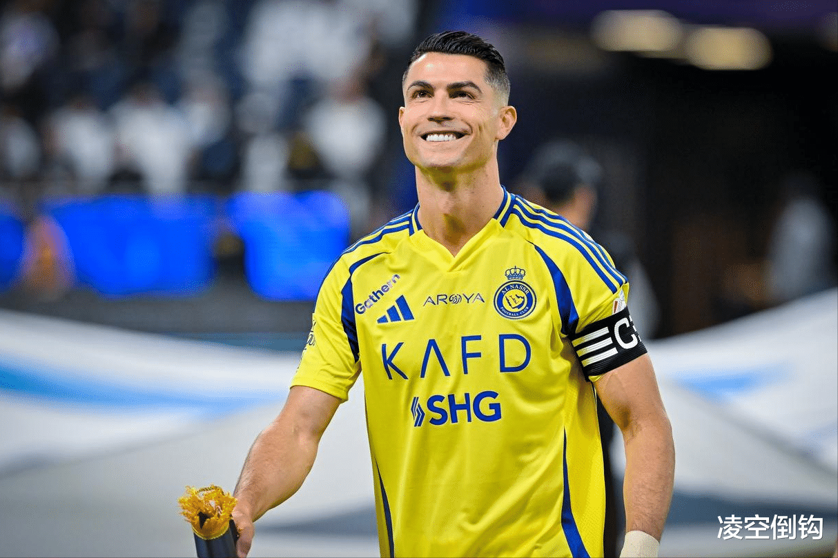 关于C罗在RNG比赛中突破纪录，高光表现引发热议！的信息